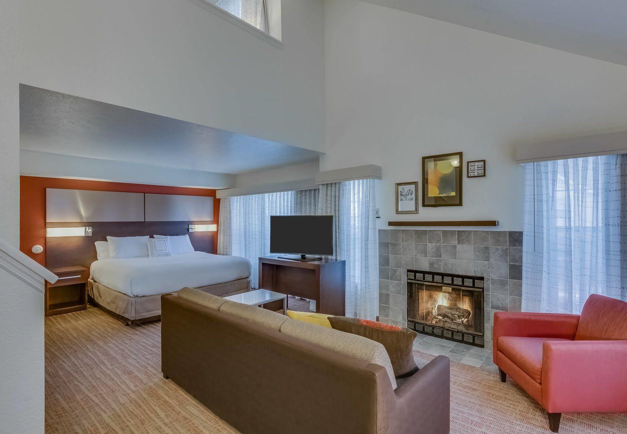 Residence Inn Саут-Бенд Экстерьер фото